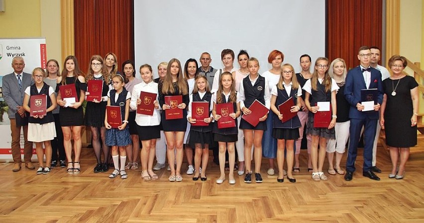 Gala Nauki i Sportu w Wyrzysku. Nagrodzono aż 171 uczniów! [ZDJĘCIA]