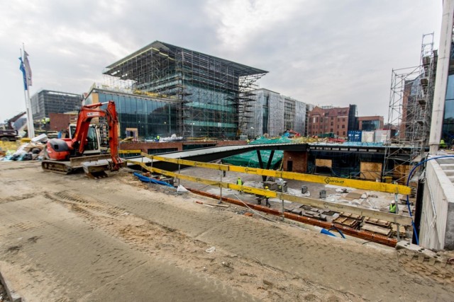 Trwa budowa Forum Gdańsk. Tak wyglądało centrum w połowie marca 2018