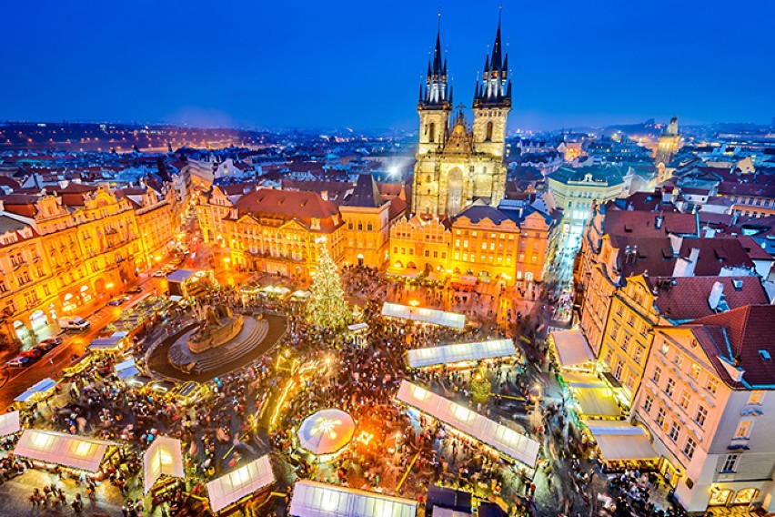 Praga 

Jarmarki bożonarodzeniowe w czeskiej Pradze to...