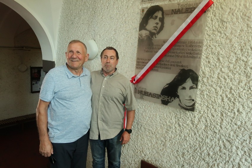 Mira Kubasińska i Tadeusz Nalepa pobrali się w Wałbrzychu. Mariaż dawnych celebrytów przypomina tablica pamiątkowa [ZDJĘCIA]