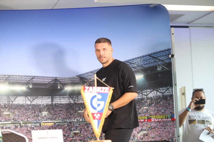 Łukasz Podolski podpisał roczny kontrakt z Górnikiem...