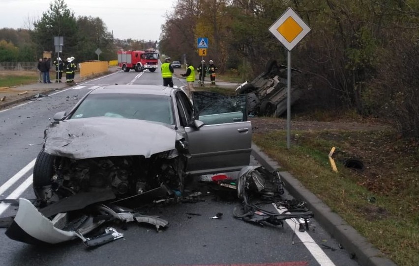 Wypadek w Wydrzynie. Droga nr 45 z Wielunia do Złoczewa jest zablokowana[FOTO]