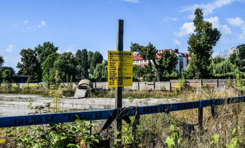 W miejscu, gdzie miał powstać 11-piętrowy apartamentowiec,...