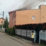 Pożar dachu budynku jednorodzinnego przy ul. Śląskiej w Piekarach Śląskich