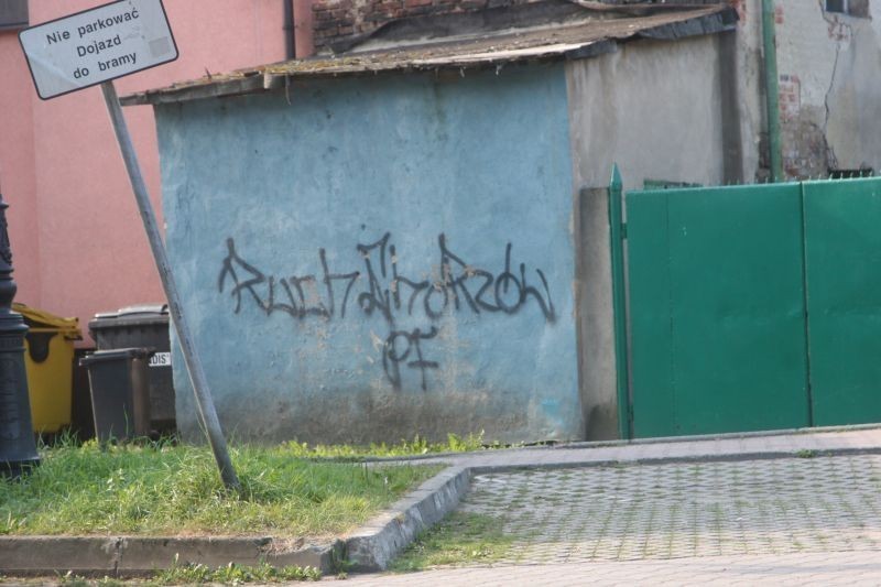Graffiti w Pszczynie kibiców Ruchu Chorzów