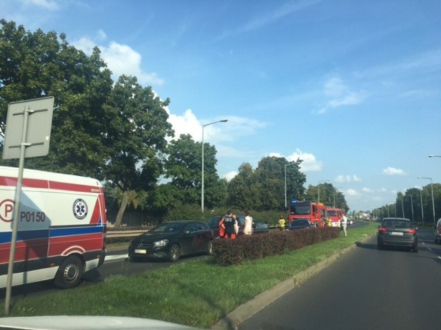 Wypadek przy ul. Bukowskiej w Poznaniu.