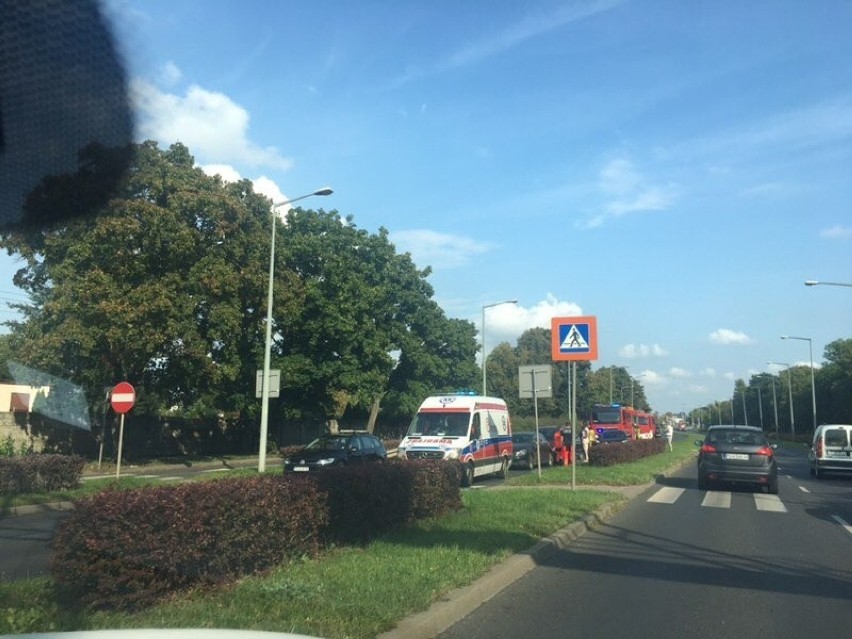 Wypadek przy ul. Bukowskiej w Poznaniu.