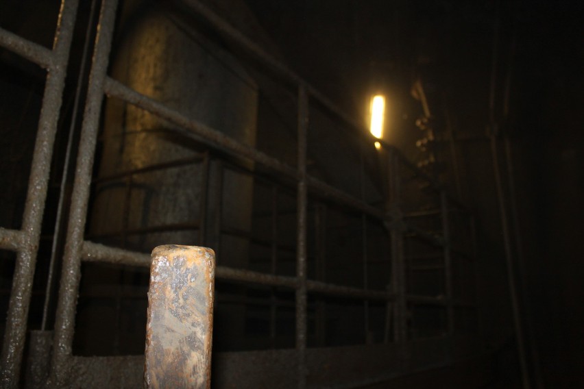 Budowa kopalni w Bziu: Nasza dziennikarka zjechała na dno...