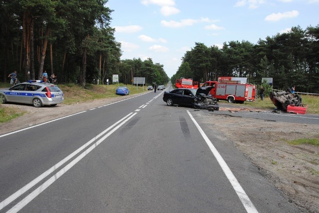 Do wypadku na drodze do Spały doszło w sobotę w południe. Kierowca był pijany i nie miał prawa jazdy