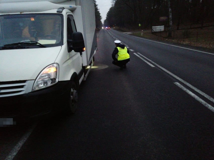 Wypadek na DK 91 w okolicach Fryszerki. W opla uderzyło koło [ZDJĘCIA]