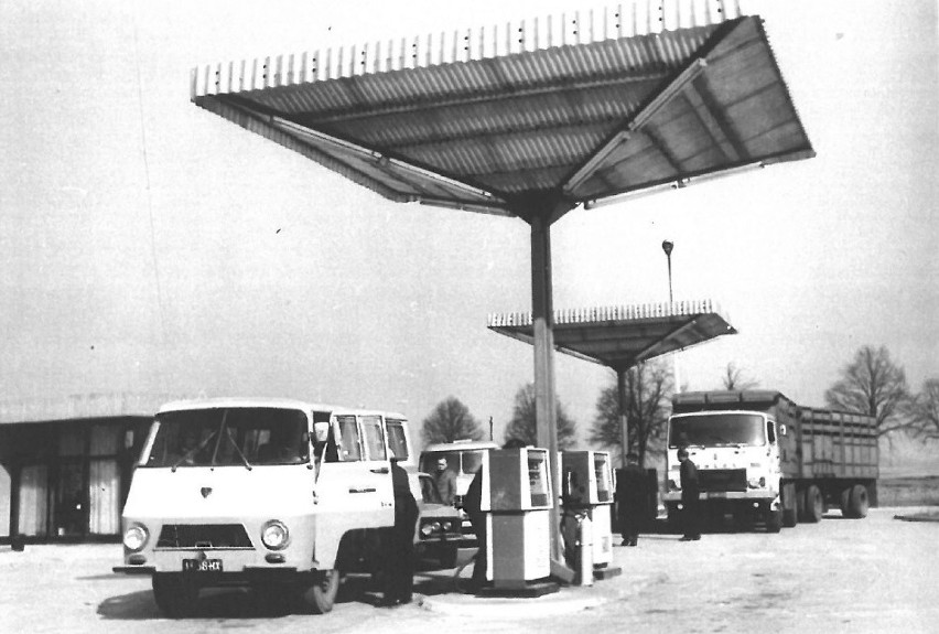 A to stacja benzynowa w czasach, gdy benzyna była tylko...