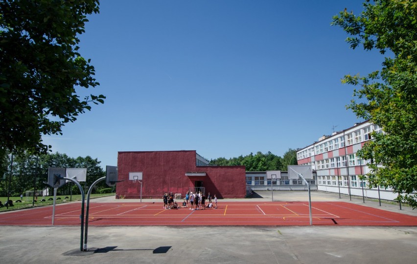 Inwestycje w Jastrzębiu: nowe boiska przy szkołach