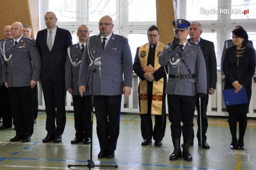 Ponad stu nowych policjantów w Śląskiem. Rekrutacja wciąż...