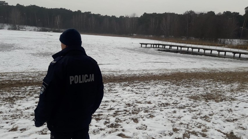 Policjanci z Włocławka skontrolowali zamarznięte akweny [zdjęcia]