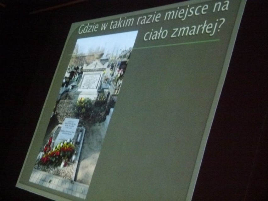 O tajemnicach grobu Złotnickich w zduńskowolskim muzeum