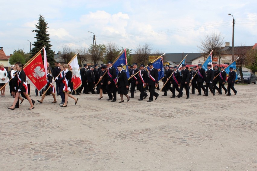 3 maja w Burzeninie 2016