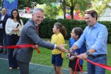 Nowy plac zabaw przy Szkole Podstawowej nr 1 w Raciborzu-Ostrogu oficjalnie otwarty. Jest bezpieczny i pełen fantastycznych urządzeń. WIDEO