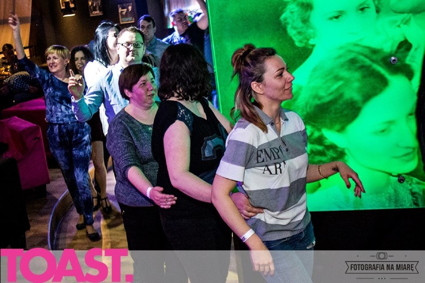 Muzyka, zabawa i taniec w bydgoskim klubie Toast. To był imprezowy weekend! [zdjęcia]