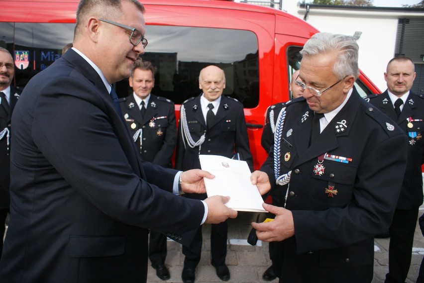 Ochotnicza Straż Pożarna w Kaliszu dostała nowy samochód