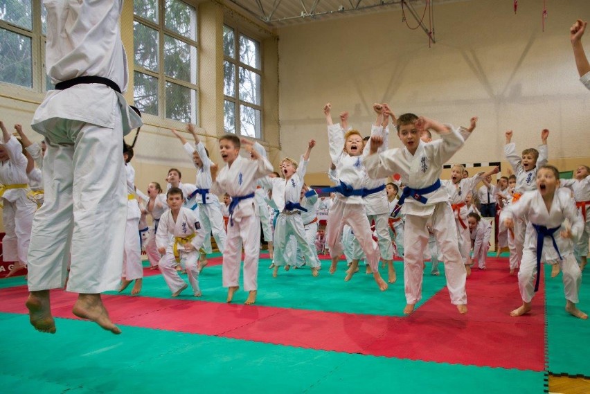 Mistrzostwa Dąbrowy Górniczej w karate: świąteczny turniej za nami [ZDJĘCIA]