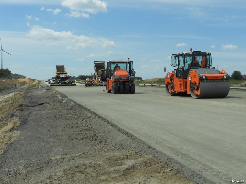 Budowa autostrady A1 w okolicach Radomska. Najnowsze zdjęcia...