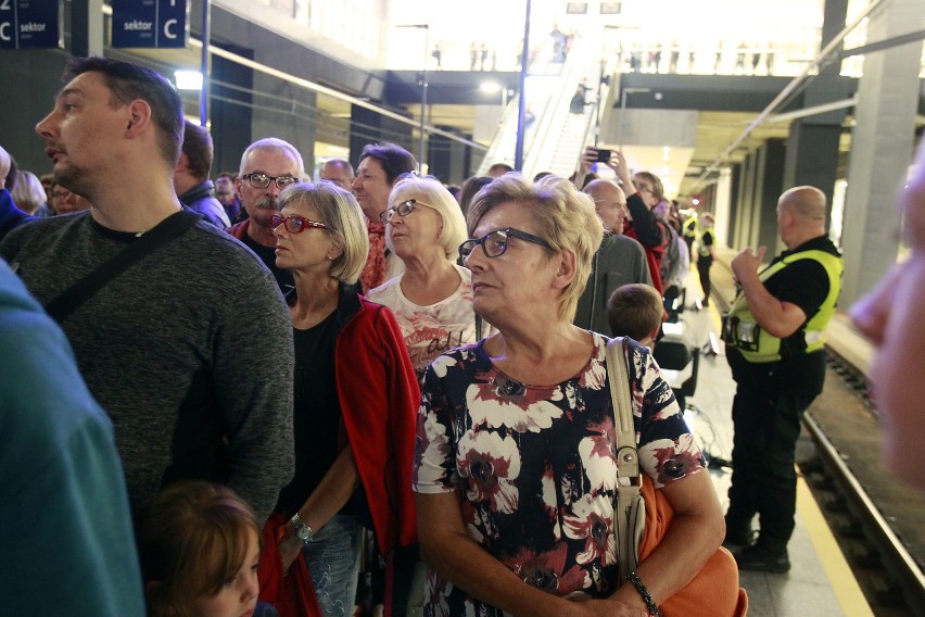 Na dworcu Łódź Fabryczna odbyła się prezentacja pociągu...