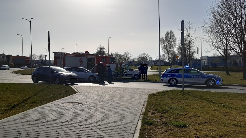 Stłuczka na skrzyżowaniu Szymborskiej i Górniczej w Inowrocławiu. Zobaczcie zdjęcia