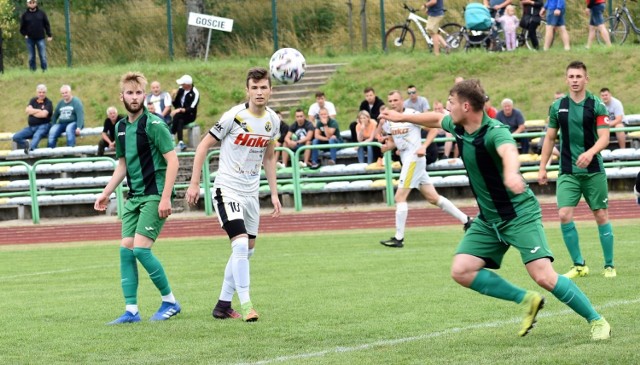 Kacper Łaga ma 20 lat i jest wychowankiem Gryfa Słupsk. Piłkarz trafił do Wieży Postomino i jest jej zawodnikiem. Wieża to beniaminek IV ligi ZZPN - Szczecin