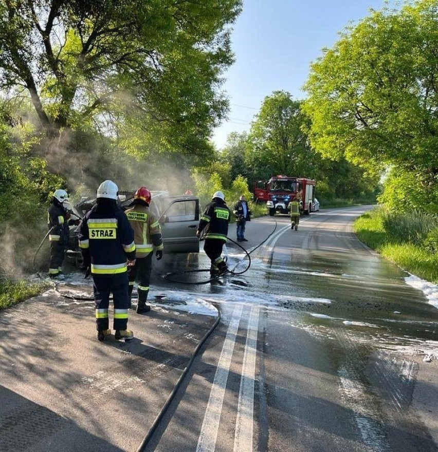 Dwa samochody w płomieniach: w gminie Zamość i w okolicach Grabowca