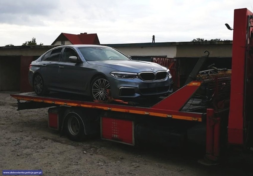 BMW warte pół mln zł odzyskane! Pomogli w tym policjanci ze Szczecina