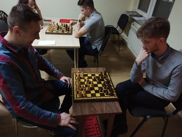 W Radomiu miłośnicy szachów mogą sobie pograć w każdy poniedziałek w nowej sekcji szachowej.