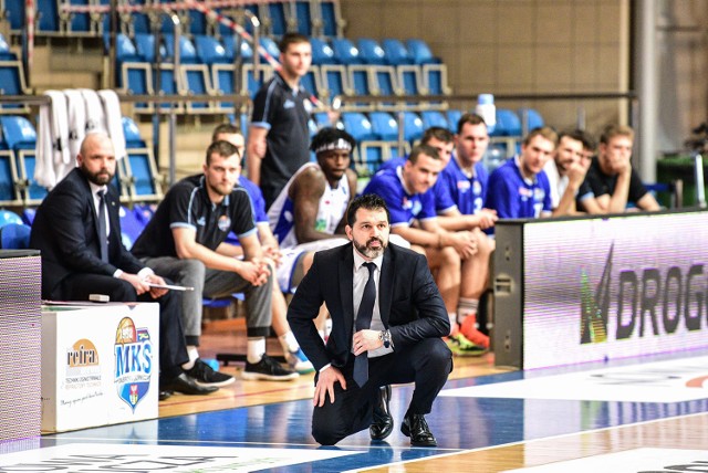 Trener Alessandro Magro nie poprowadzi w przyszłym sezonie koszykarskiej drużyny MKS Dąbrowa Górnicza