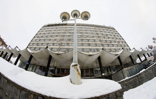 Po świetności hotelu pozostały tylko wspomnienia