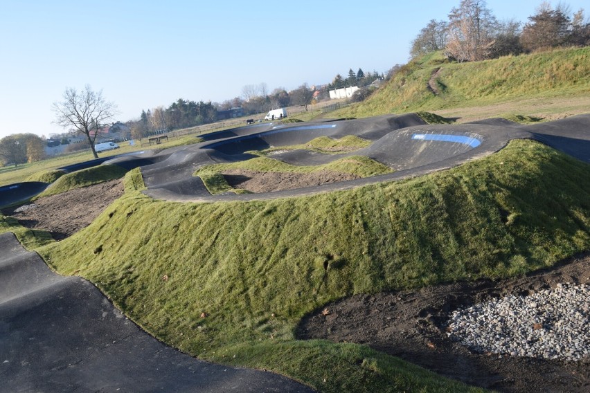 Zakończyła się budowa pumptracku w Zduńskiej Woli. Oto nowy tor