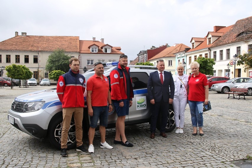 Ratownicy WOPR Konin odebrali nowy samochód od miasta