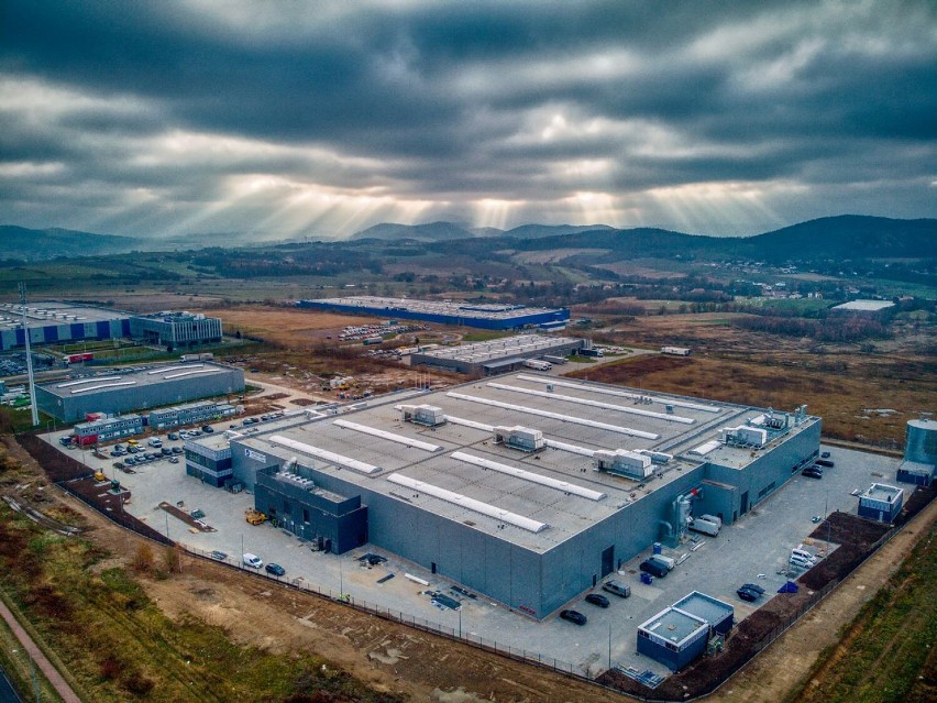 JoysonQuin Automotive wybudował za 120 milionów złotych nową fabrykę w Wałbrzychu (ZDJĘCIA)