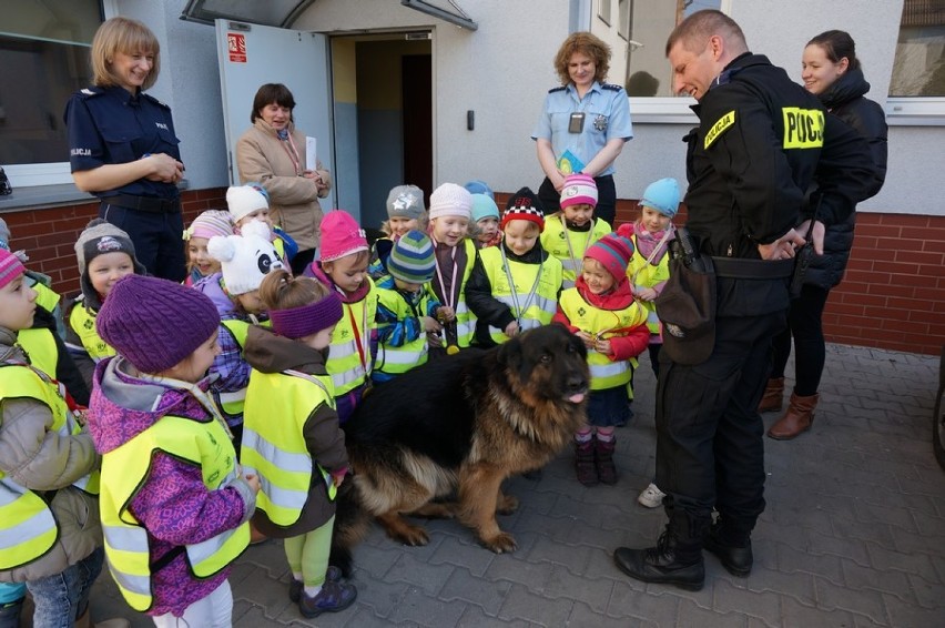 Policja w Lublińcu gościła maluchy z Przedszkola nr 7
