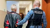 Łowca pedofilów w Pucku. Policja zatrzymała 66-latka, podejrzanego o składanie przez internet propozycji seksualnych 12-latce