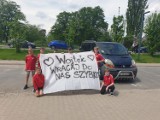Koledzy z UKS Promień odwiedzili Wojtka w szpitalu. Dwunastolatek z Żar choruje na białaczkę, piłka nożna to jego wielka miłość