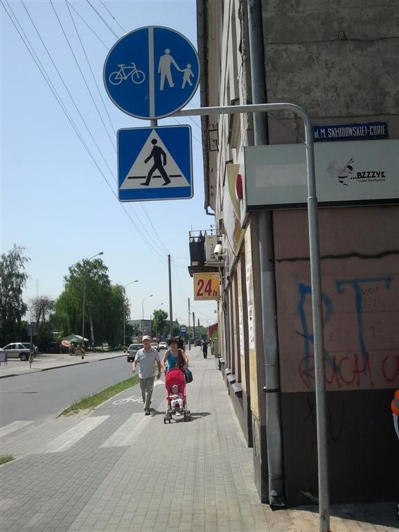 Ruszyła wymiana znaków na ścieżkach rowerowych [zdjęcia]