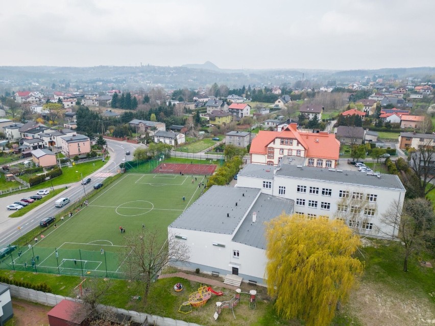 Wyremontowana szkoła w Rybniku-Niedobczycach