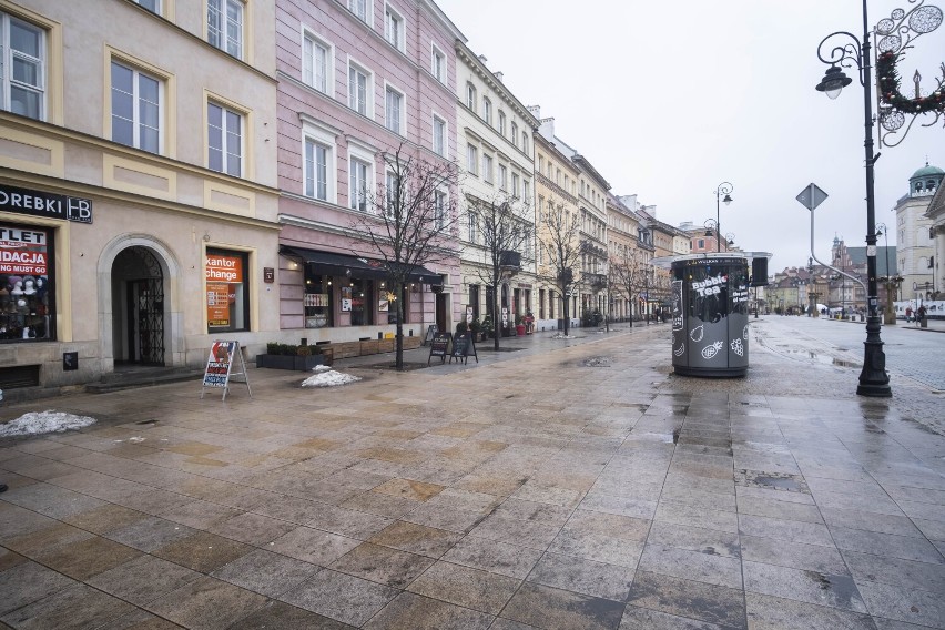 Całkowicie wyludnione miasto. Puste ulice Warszawy. Tak wyglądają ulice stolicy podczas świąt