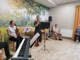 W Domu Seniora „Pogodna Dolina” w Siedliskach k. Rzeszowa  odbyło się spotkanie dla starszych z muzyką i poezją