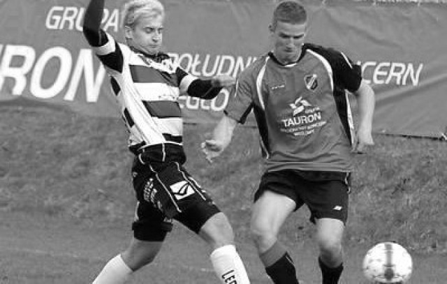 Łukasz Ortman (z prawej) w wieku młodzieżowca występował w barwach trzecioligowej Janiny Libiąż. W juniorach występował w Unii Oświęcim