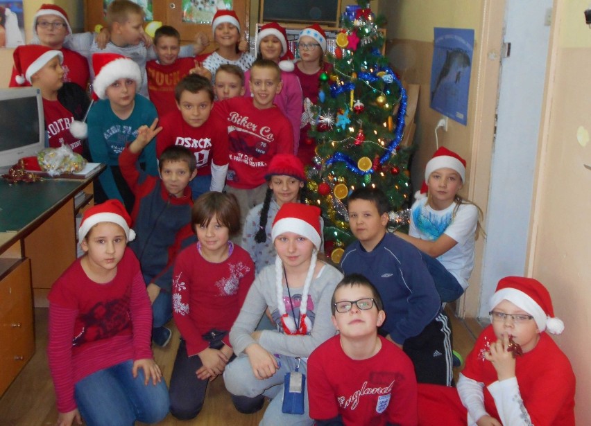 Święty Mikołaj odwiedził uczniów Szkoły Podstawowej nr 9 w Malborku [ZDJĘCIA]
