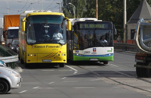 Czy buspas Most Długi - pl. Zwycięstwa rozwiąże problemy komunikacji miejskiej?