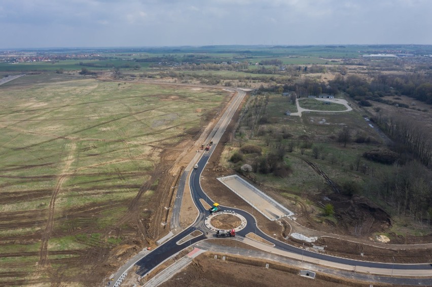 Nowa droga na lotnisku w Legnicy