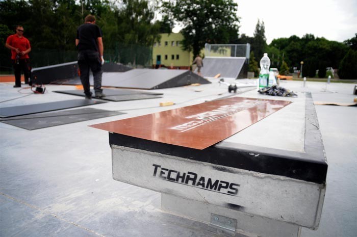 Śrem: urządzenia nowego skateparku stawia Techramps