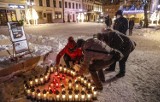 Serce dla Pawła Adamowicza na Rynku w Rzeszowie. Uczcili pamięć po tragicznie zmarłym prezydencie Gdańska