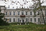 Zabytkowy pałac w Wieńcu wciąż czeka na remont